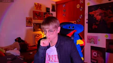 Matt independent model  online show from 04.10.26