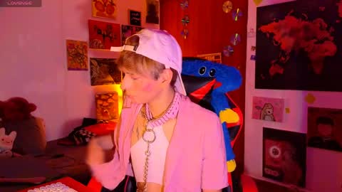 Matt independent model  online show from 04.11.26