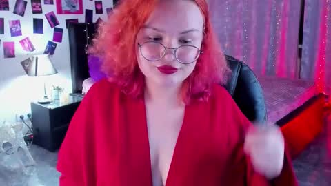 Snapshot of theprovocateurr chatting on 10.17.25 Coraline online show from 10.17.25