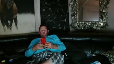 Snapshot of therealkurva4u chatting on 11.05.25 therealkurva4u online show from 11.05.25
