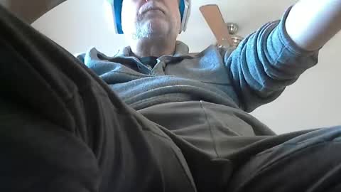 Snapshot of thereisnospoon1970 chatting on 01.05.25 Neo online show from 01.05.25