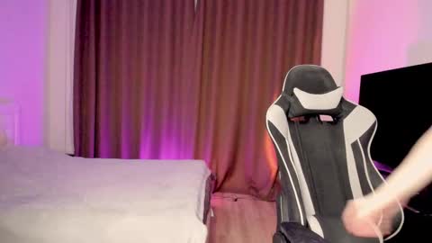 Theresa online show from 02.24.26