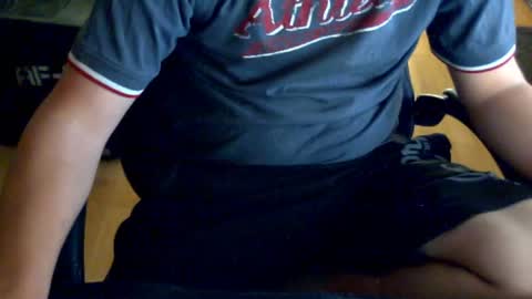 Snapshot of therise23411 chatting on 06.21.26 small dick online show from 06.21.26