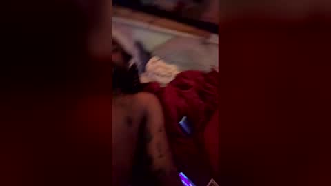 Snapshot of theroyalredz chatting on 04.07.26 theroyalredz online show from 04.07.26