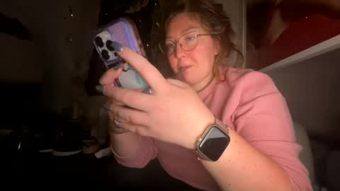 Snapshot of thesashadomme chatting on 12.24.24 The Sasha Domme online show from 12.24.24