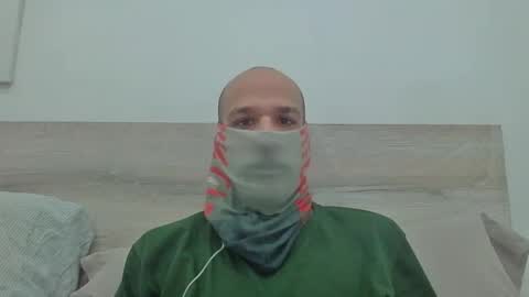 Snapshot of thetubedscarfguy chatting on 02.05.25 Scarf guy online show from 02.05.25