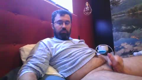 Snapshot of theviper1990 chatting on 02.25.25 Carlos1990 online show from 02.25.25