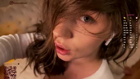 Snapshot of thewetmuse chatting on 11.06.25 Grace Next broadcast - online show from 11.06.25