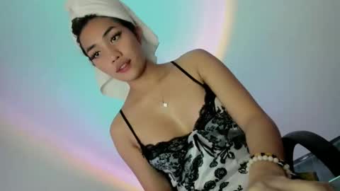 Snapshot of thewhoremistress05 chatting on 10.03.25 stella online show from 10.03.25