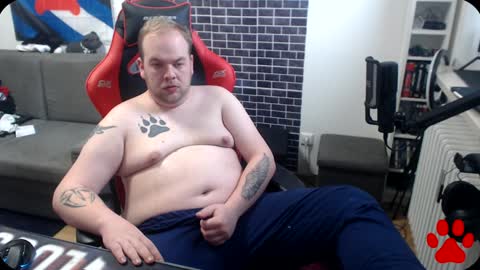 Snapshot of thewolfy31 chatting on 12.30.24 PupWolfy online show from 12.30.24