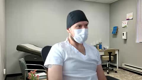 Snapshot of thewrongdoctor chatting on 11.22.25 WrongDoctor online show from 11.22.25