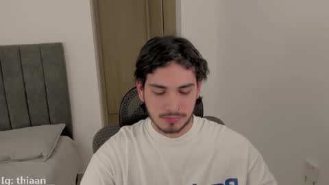 thiaan__ online show from 09.09.25