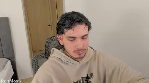 thiaan__ online show from 11.04.25