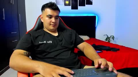 Thiago online show from 02.10.25