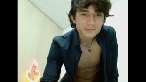 thiago_deseo69 online show from 09.10.25