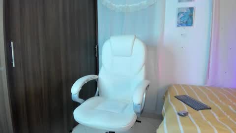 Snapshot of thiago_james69 chatting on 11.13.25 Manuel online show from 11.13.25