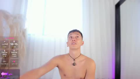 Snapshot of thiago_jones chatting on 06.10.26 SanThiago online show from 06.10.26