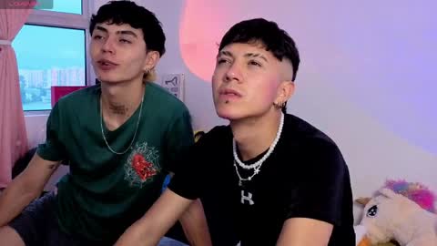 Snapshot of thiago_n_sam chatting on 04.04.26 thiago_n_sam online show from 04.04.26