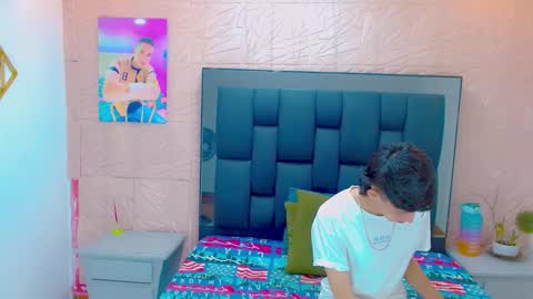 Snapshot of thiago_twink38 chatting on 10.22.25 thiago_twink38 online show from 10.22.25