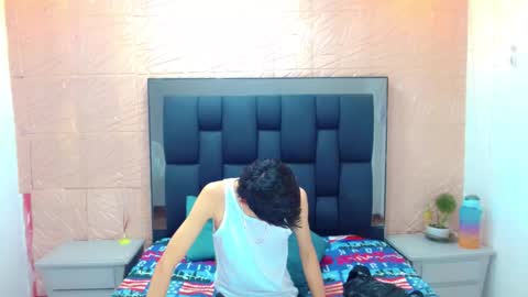 Snapshot of thiago_twink38 chatting on 10.28.25 thiago_twink38 online show from 10.28.25