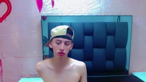 thiago_twink38 online show from 02.17.26