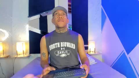 ThiagoBerry online show from 01.12.26