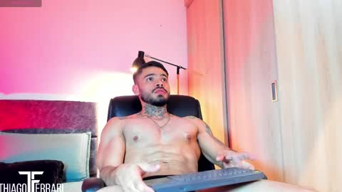 Snapshot of thiagoferrari1 chatting on 05.17.26 thiago online show from 05.17.26
