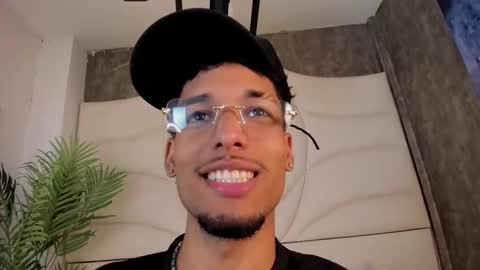 ThiagoFerreti online show from 10.14.25