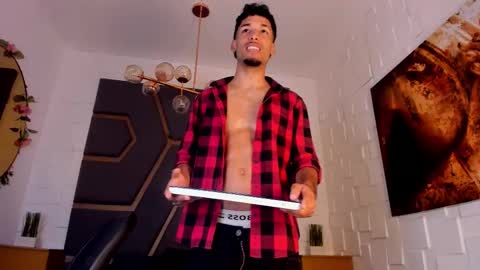 ThiagoFerreti online show from 11.21.25