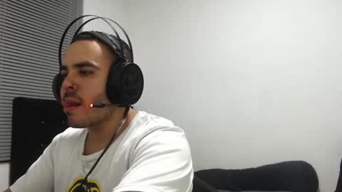 Snapshot of thiagohot_xx chatting on 01.15.26 Thiago online show from 01.15.26