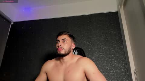 THIAGO MENESES online show from 02.25.26