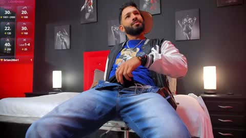 Thia Gomez online show from 12.30.24