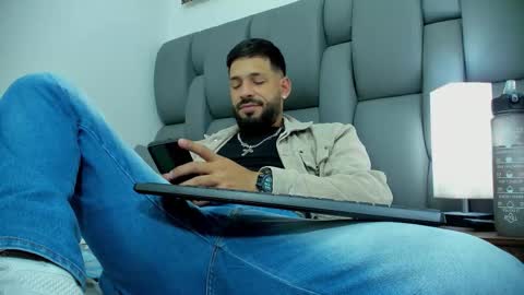 Thia Gomez online show from 03.13.26