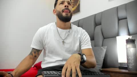 Thia Gomez online show from 03.16.26