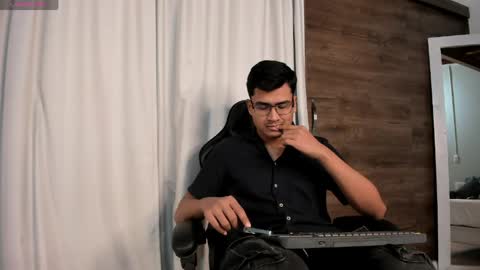 Snapshot of thiagovega_ chatting on 06.07.26 thiagovega_ online show from 06.07.26