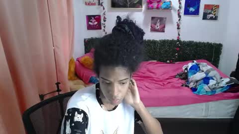 Snapshot of thiana_horny chatting on 06.03.26 thiana_horny online show from 06.03.26