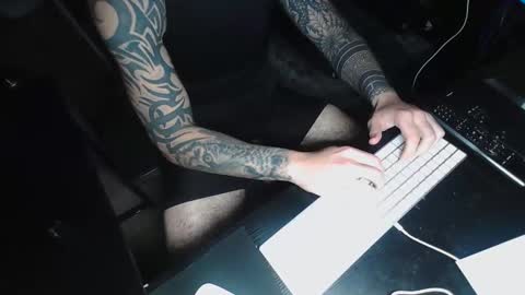 Snapshot of thicchogg chatting on 02.13.26 thicchogg online show from 02.13.26