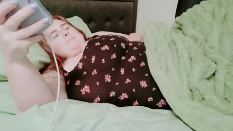 Snapshot of thiccjess420 chatting on 11.10.25 Jess online show from 11.10.25