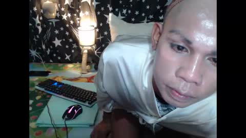 Snapshot of thick_bigcock13 chatting on 12.15.24 gil online show from 12.15.24
