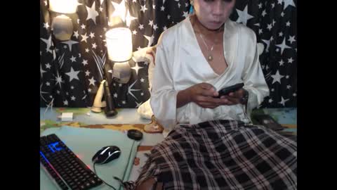 Snapshot of thick_bigcock13 chatting on 12.17.24 gil online show from 12.17.24