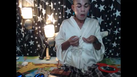 Snapshot of thick_bigcock13 chatting on 12.18.24 gil online show from 12.18.24