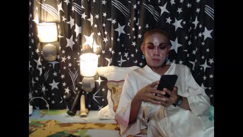 Snapshot of thick_bigcock13 chatting on 12.19.24 gil online show from 12.19.24