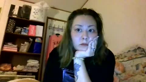 Snapshot of thickassazn93 chatting on 11.10.25 thickassazn93 online show from 11.10.25