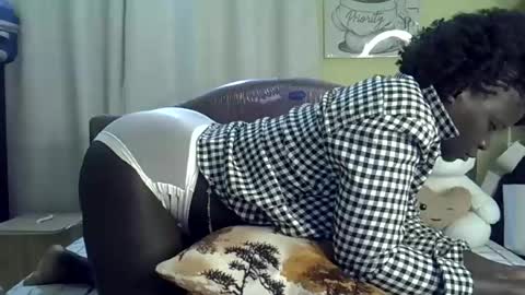 Snapshot of thickassvillageebony chatting on 06.23.26 thickassvillageebony online show from 06.23.26