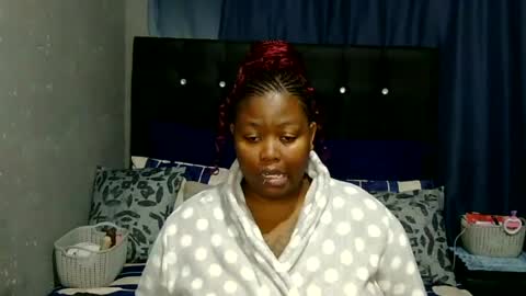 Snapshot of thickcaramel_p chatting on 05.15.26 phindy online show from 05.15.26