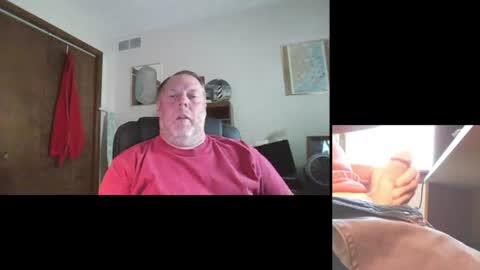 Snapshot of thickcock4u1105 chatting on 06.21.26 thickcock4u1105 online show from 06.21.26