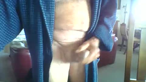 Snapshot of thickcockat71 chatting on 02.18.26 Thickcockat71 online show from 02.18.26