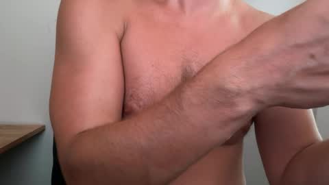 Snapshot of thickcockjock1017 chatting on 07.03.26 thickcockjock1017 online show from 07.03.26
