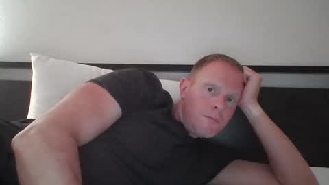 thickkredd8 online show from 03.11.26