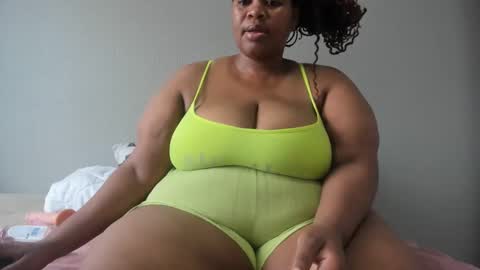 thickleeyanax online show from 12.04.24